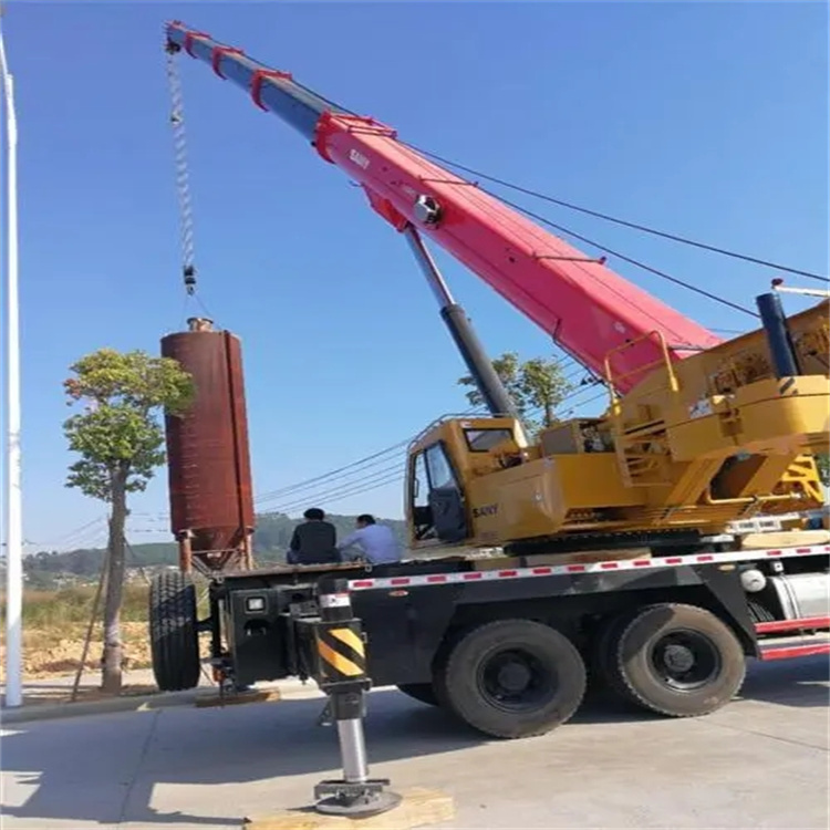 英德专业吊车租赁多少钱