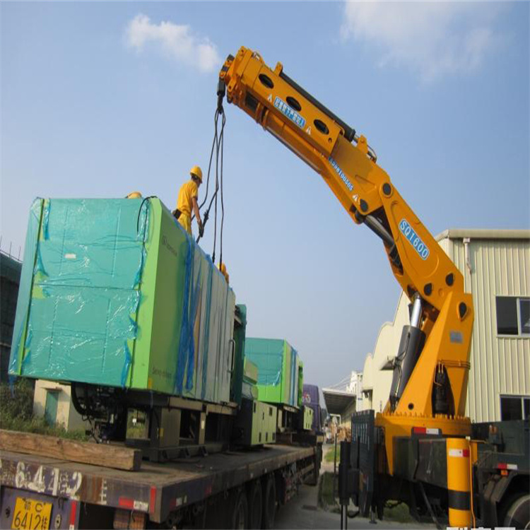 英德100吨折臂吊出租大概多少钱