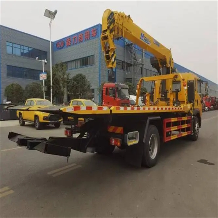 英德附近小随车吊出租电话，轻松解决搬运烦恼