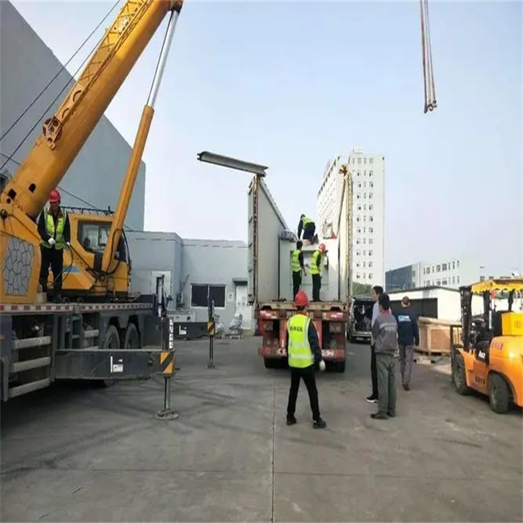 英德如何找到附近的吊车救援服务